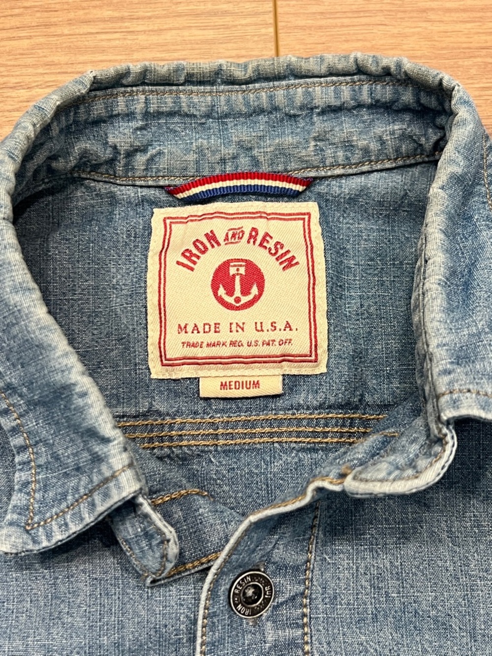 Iron & Resin Denim Shirt Size Medium - Picture 2 of 14